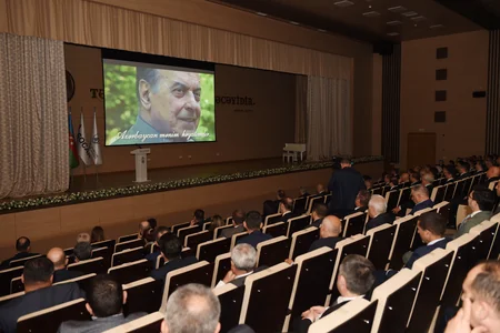 Rövşən Nəcəf: “Ulu Öndərin müəyyənləşdirdiyi inkişaf konsepsiyası milli neft strategiyası olub”