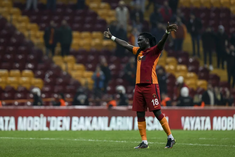 Qalatasaray hücumçusu ilə yollarını ayıracaq