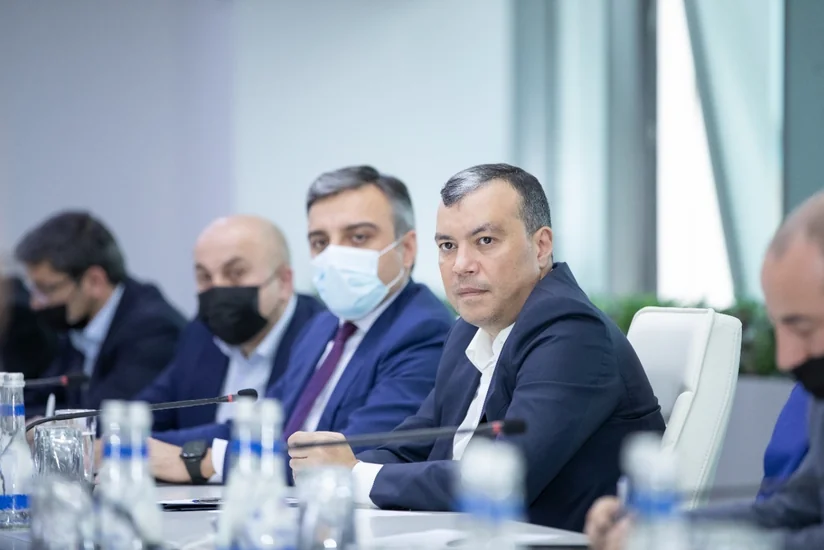 Sahil Babayev boks hakimləri ilə görüşüb