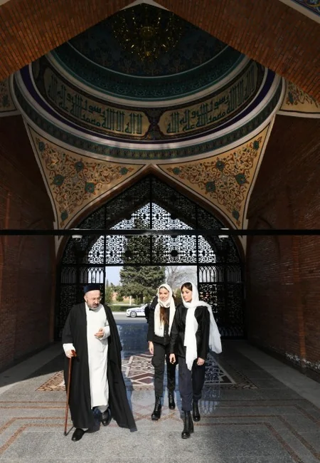 First Vice-President Mehriban Aliyeva visited Imamzade religious complex in Ganja