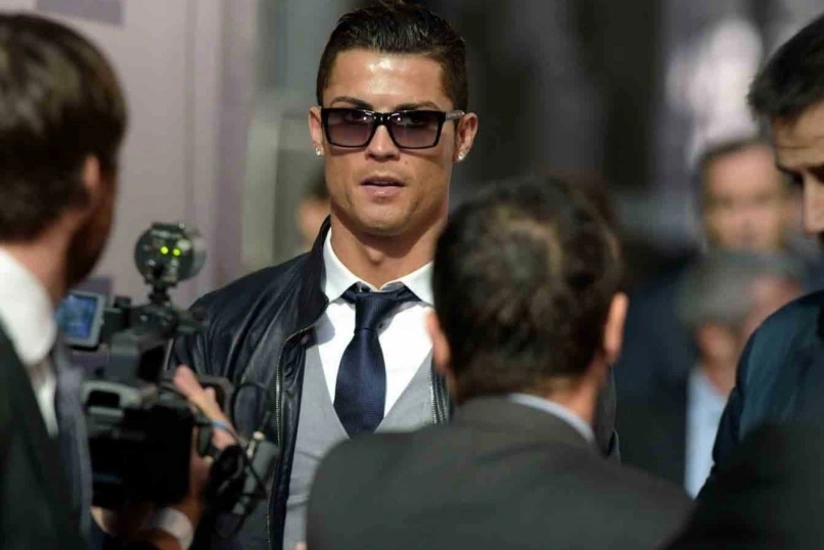 ​Ronaldu 140 milyon avroya otel alıb