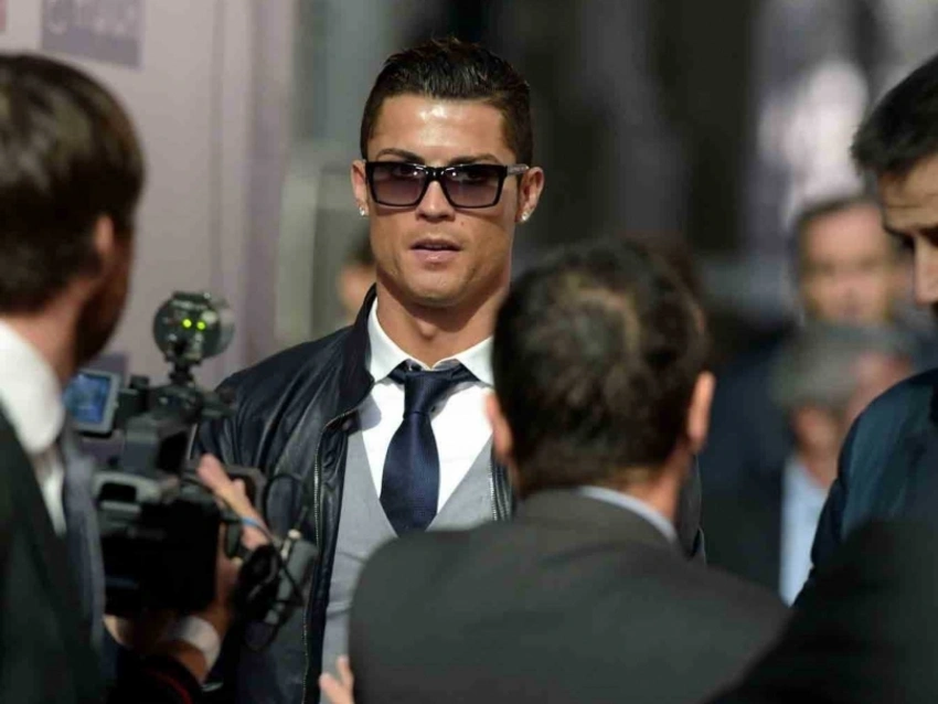 ​Ronaldu 140 milyon avroya otel alıb