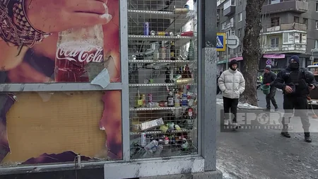 Kharkiv street destroyed by S-300 - PHOTO REPORTAGE