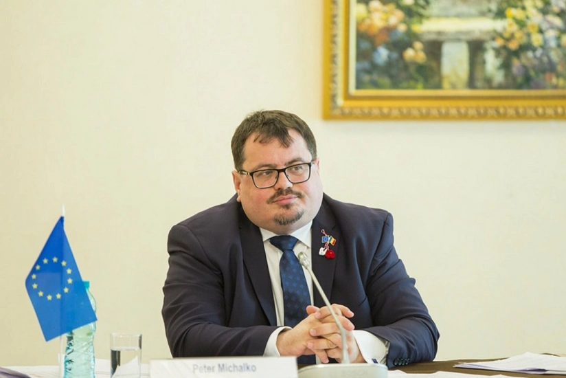 EU offers Azerbaijan its experience in delimitation, demarcation of borders