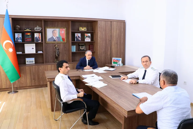 Kamran Əliyev Səbail rayonunda vətəndaşları qəbul edib