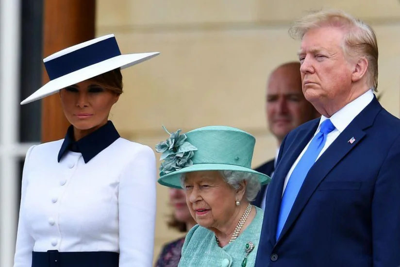 Трамп забыл, что подарил Елизавете II в прошлом году