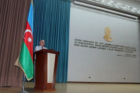 Hərbi institutda hərbi vətənpərvərlik mövzusunda tədbir keçirilib