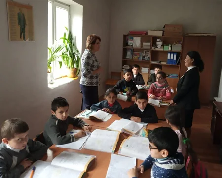 Təhsil nazirinin müavini cənub bölgəsində səfərdədir