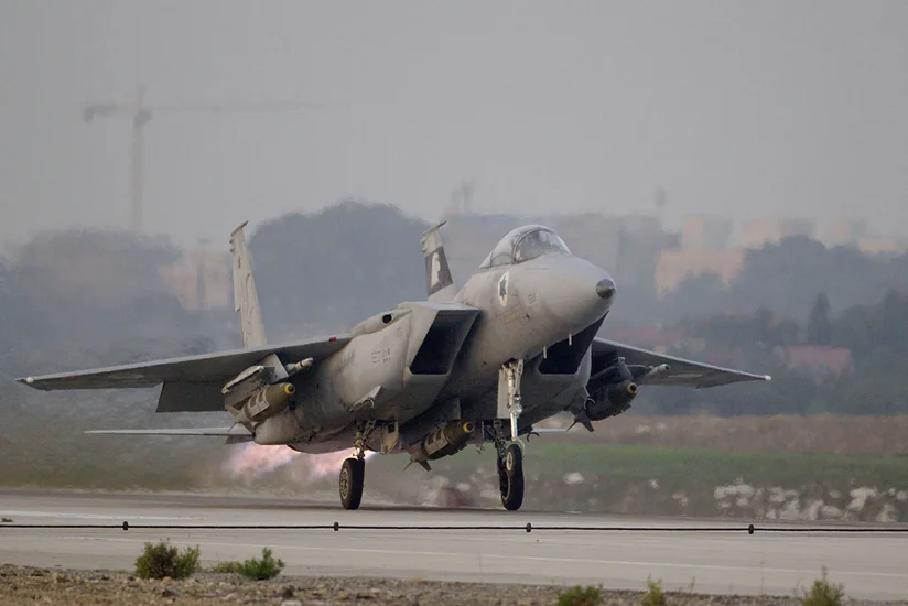 ВВС Израиля нанесли удары по военно-морской базе в секторе Газа