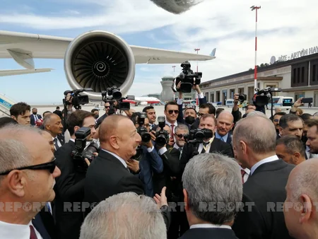President Ilham Aliyev arrives in Turkiye