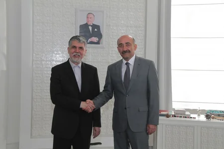 Əbülfəs Qarayev İranın mədəniyyət və islami irşad naziri ilə görüşüb