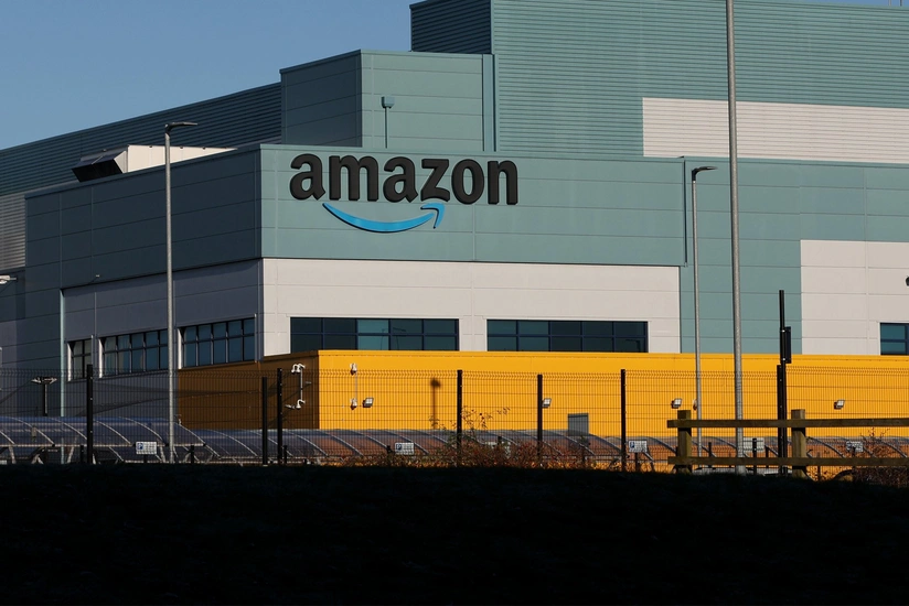 Amazon закроет три склада в Великобритании