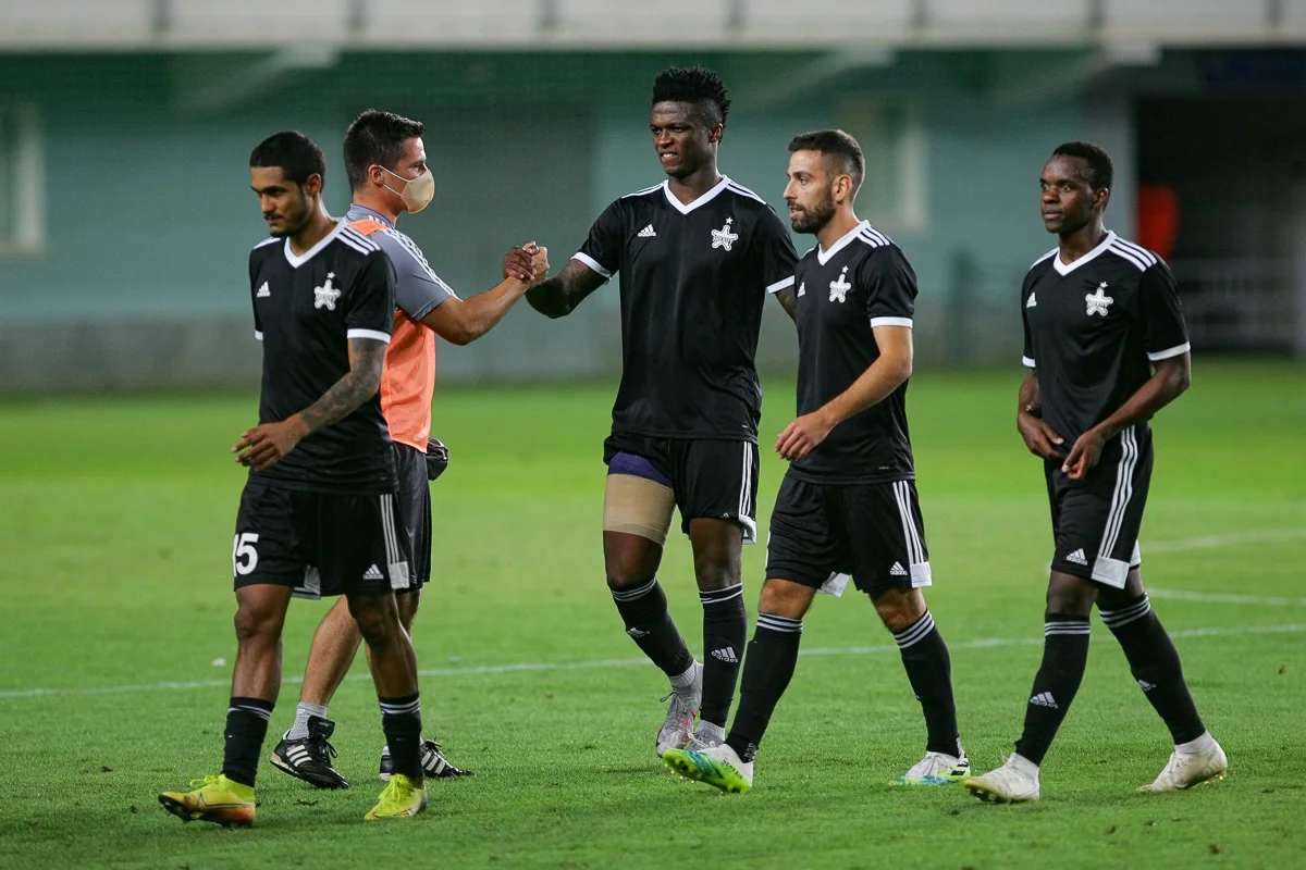 Şerif Qarabağla oyundan öncə koronavirus testindən keçdi