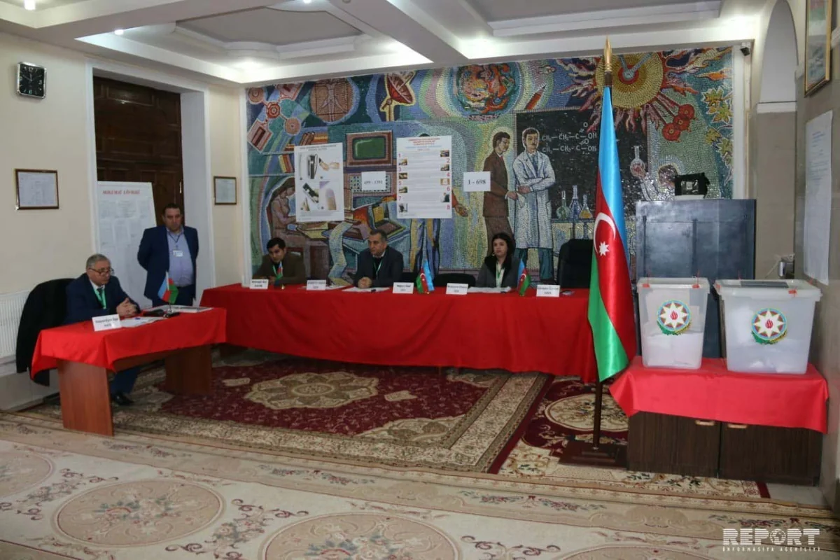 Müşahidəçilərin qeydəalınması başa çatır