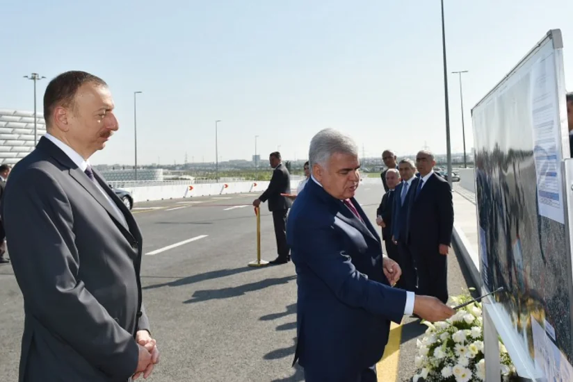 Prezident İlham Əliyev Bakı Olimpiya Stadionu ətrafında inşa olunan yol-nəqliyyat infrastrukturunun açılışında iştirak edib