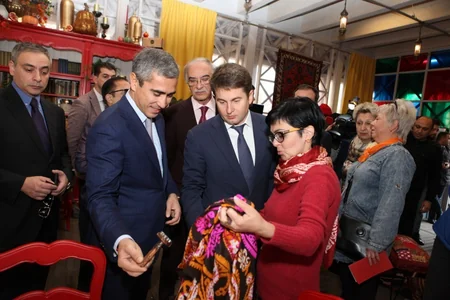Heydər Əliyev Fondunun təşkilatçılığı ilə Moskvada “Azərbaycanın payız sovqatları” adlı şəhərcik açılıb