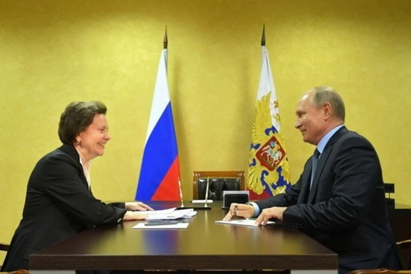 Владимир Путин пошутил над губернатором, севшей в его кресло - ВИДЕО