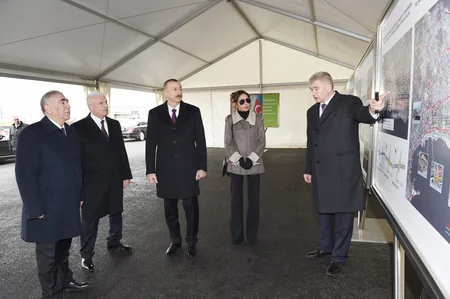 Prezident İlham Əliyev Bakı Ağ Şəhərdə görülən işlərlə tanış olub - YENİLƏNİB