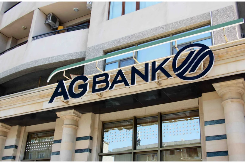 “AG Bank”ın ekstradisiya edilən vəzifəli şəxsi hakim qarşısına çıxarılır
