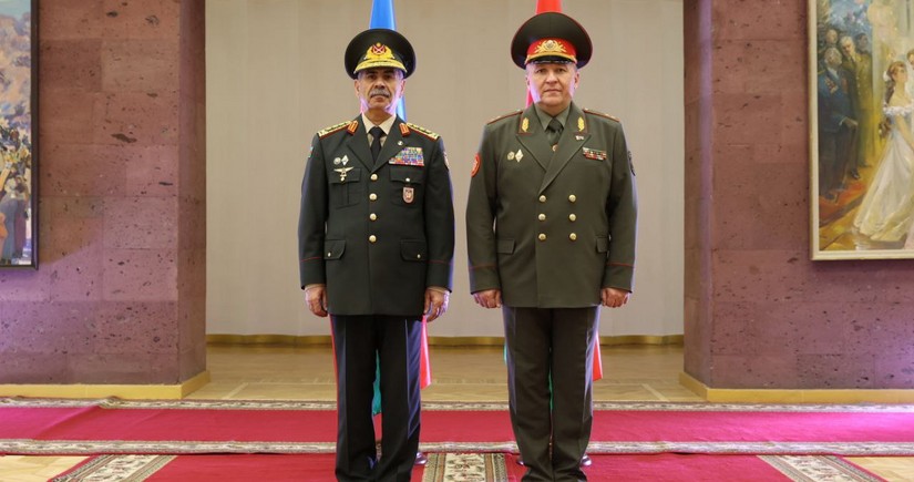 Azərbaycan və Belarus müdafiə nazirləri hərbi əməkdaşlığın dərinləşdirilməsini müzakirə ediblər