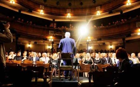 Çexovun adını daşıyan Moskva Bədaye Teatrı 117 yaşını qeyd edir