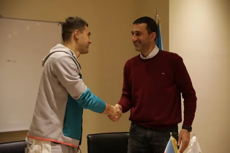 Qarabağ yeni transferi ilə müqavilə imzalayıb