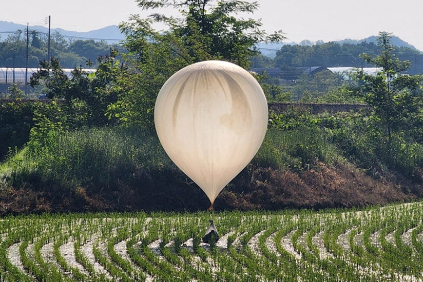 Seoul’s airport runways closed by rubbish-filled balloons sent from North Korea