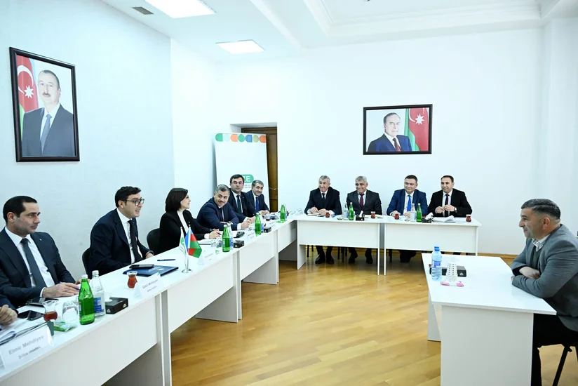 Fərid Qayıbov Kürdəmir, Ucar və Zərdabda vətəndaşları qəbul edib