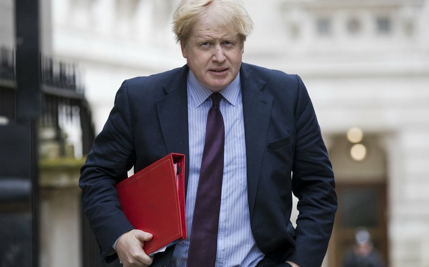 Boris Conson Vladimir Putinlə danışacağını bildirib