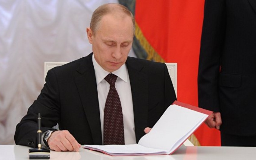 Vladimir Putin Türkiyəyə qarşı tətbiq edilən bəzi sanksiyaları ləğv edib