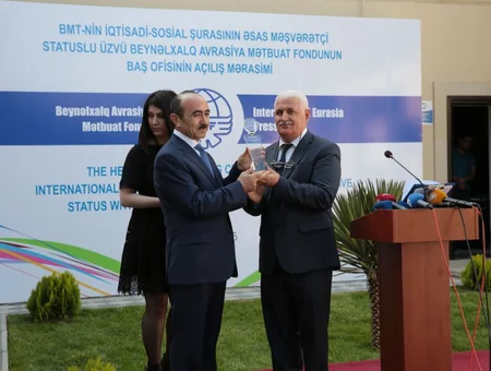 ​İlham Əliyev Beynəlxalq Avrasiya Mətbuat Fondunun ali mükafatına layiq görülüb