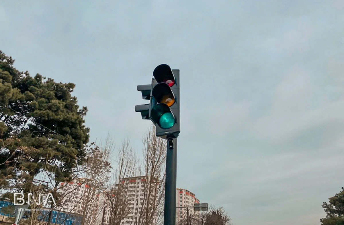 Bu küçələrin kəsişməsində yol hərəkəti qaydası dəyişdi