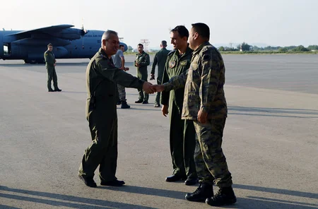 Представители ВВС Турции, участвующие в учениях TurAz Qartalı-2017, прибыли в Азербайджан - ВИДЕО