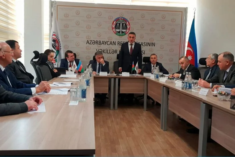 Azərbaycanda 1 vəkilin fəaliyyətinə xitam verilib, 4 vəkilə xəbərdarlıq olunub