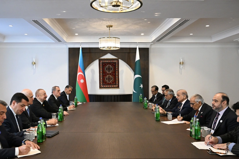 İlham Əliyev Xankəndidə Pakistanın Baş naziri ilə görüşüb
