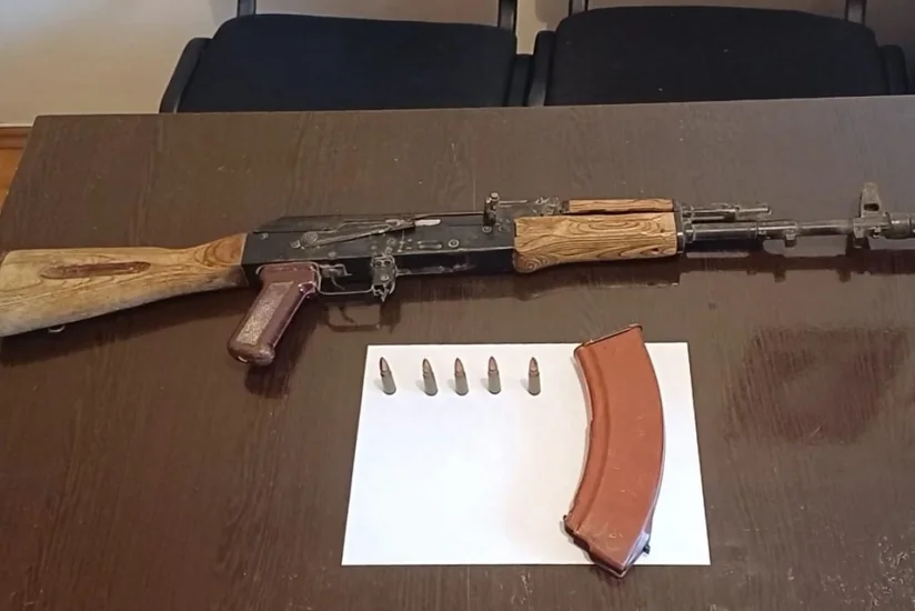 Bakı, Naxçıvan və Şəmkirdə xeyli sayda silah-sursat polisə təhvil verilib
