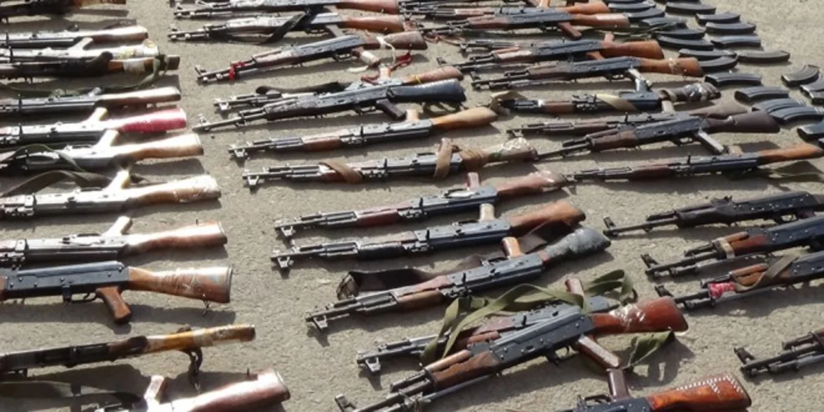 ​Suriyada 700 terrorçu könüllü surətdə təslim olub