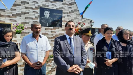 Kürdəmirdə Vətən müharibəsi şəhidinin xatirəsinə tikilən bulağın açılışı olub