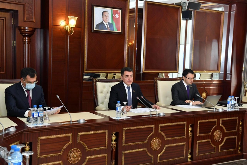 Hüquq siyasəti və dövlət quruculuğu komitəsinin növbəti iclası keçirilib
