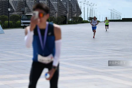 Heydər Əliyev Fondunun təşəbbüsü ilə keçirilən “Bakı Marafonu 2024” start götürüb
