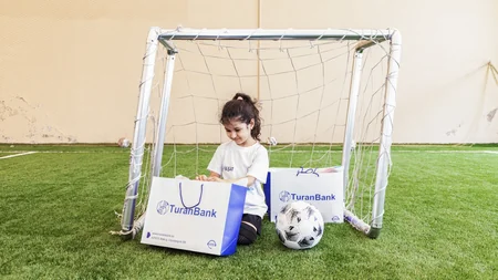 “TuranBank”ın dəstək olduğu “V Neftçili Yay Futbol Düşərgəsi”nə start verildi