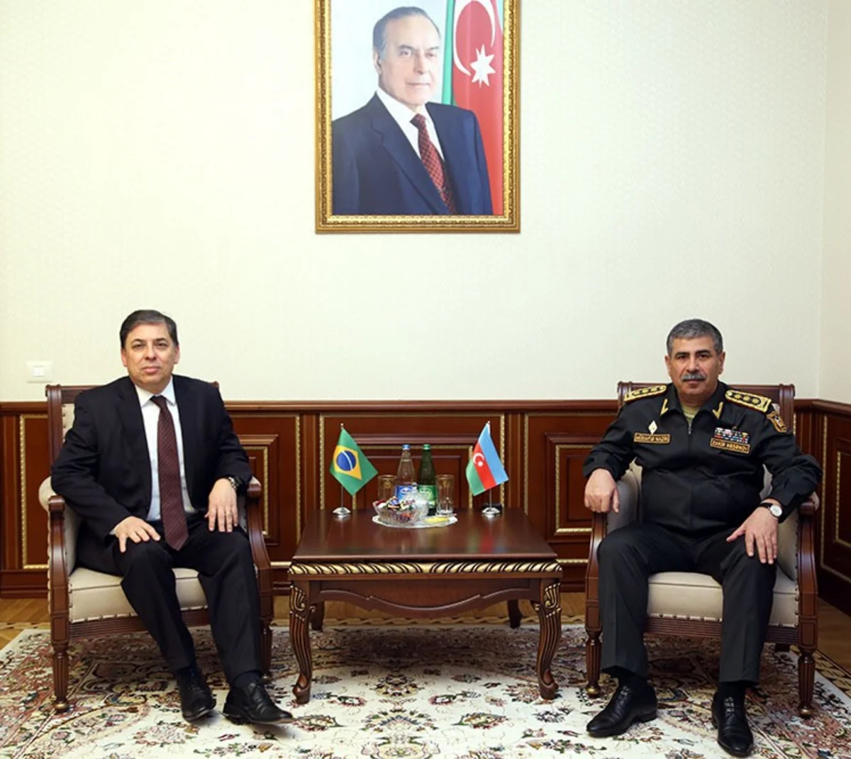 Zakir Həsənov Braziliyanın Azərbaycandakı yeni səfiri ilə görüşüb