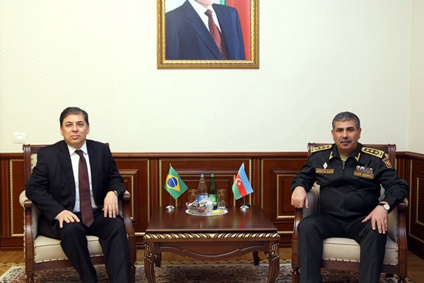 Закир Гасанов встретился с новоназначенным послом Бразилии в Азербайджане
