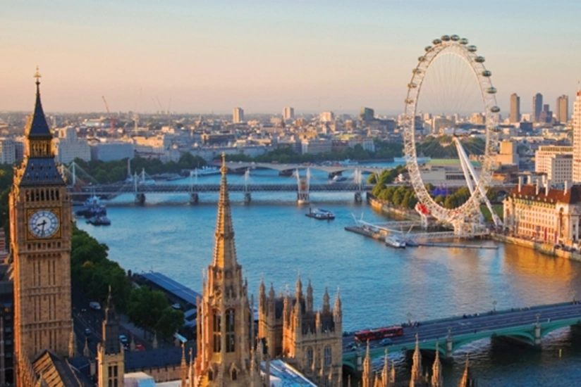 Net migration to UK rises to second highest on record