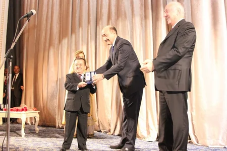 Sumqayıt teatrı yeni mövsümü əsaslı təmirdən çıxan binada açıb
