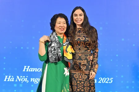 Vice-President of Heydar Aliyev Foundation visits Vietnam