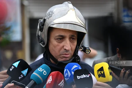 Bakıda ticarət obyektindəki yanğın söndürülüb - YENİLƏNİB-3
