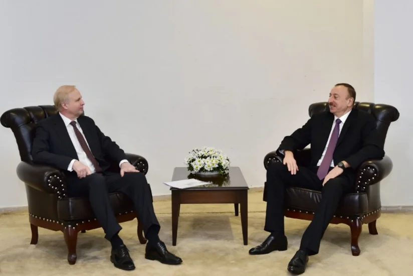 Prezident İlham Əliyev Qarsda bp şirkətinin baş icraçı direktoru Robert Dadli ilə görüşüb