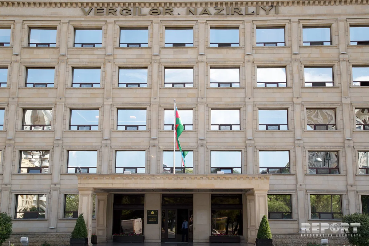 Vergi ödəyiciləri ölkədən çıxışlarına qadağanı öyrənə biləcək