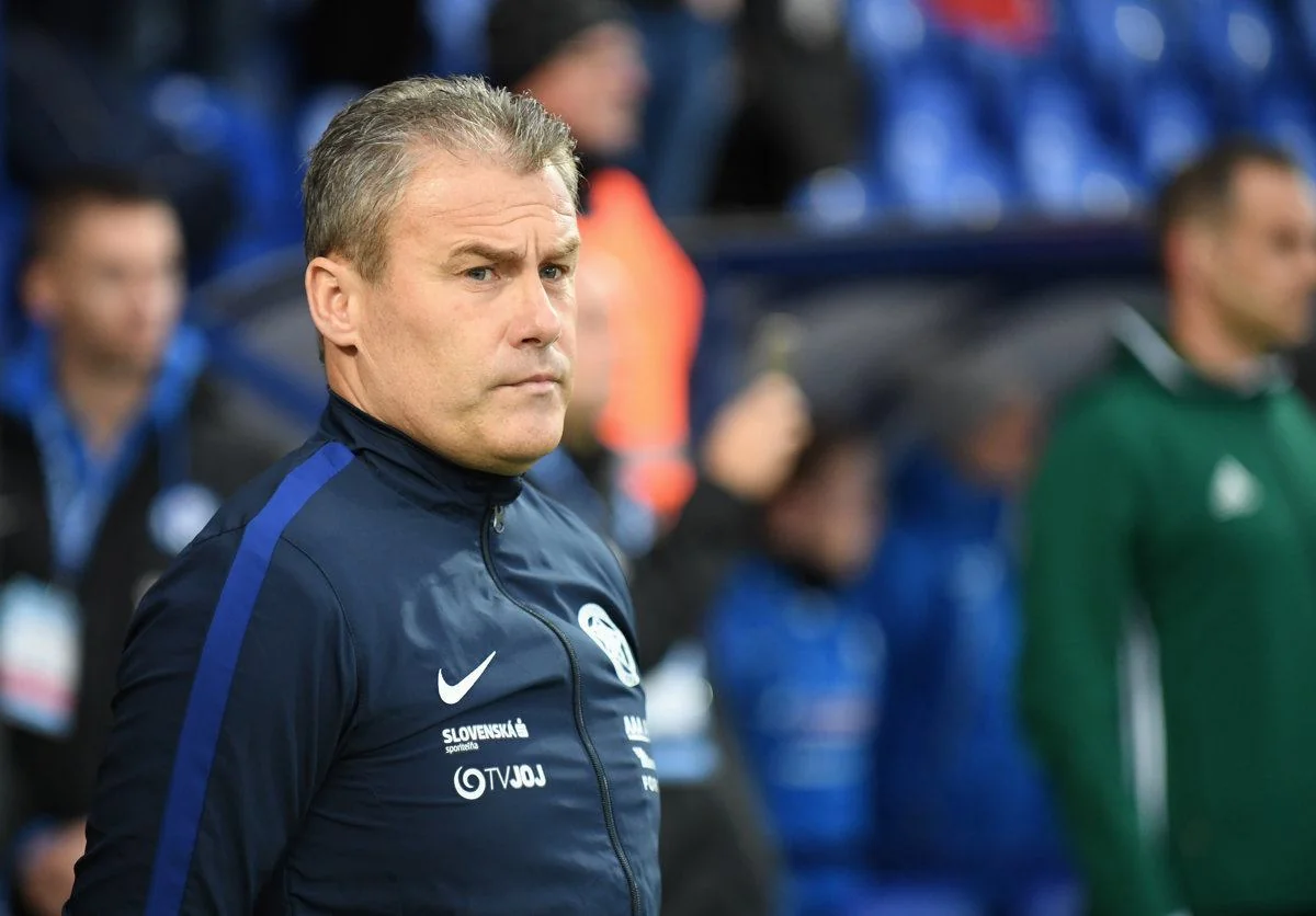 Slovakiya yığmasının baş məşqçisi 3 futbolçuya Azərbaycanla oyundan əvvəl istirahət verəcək